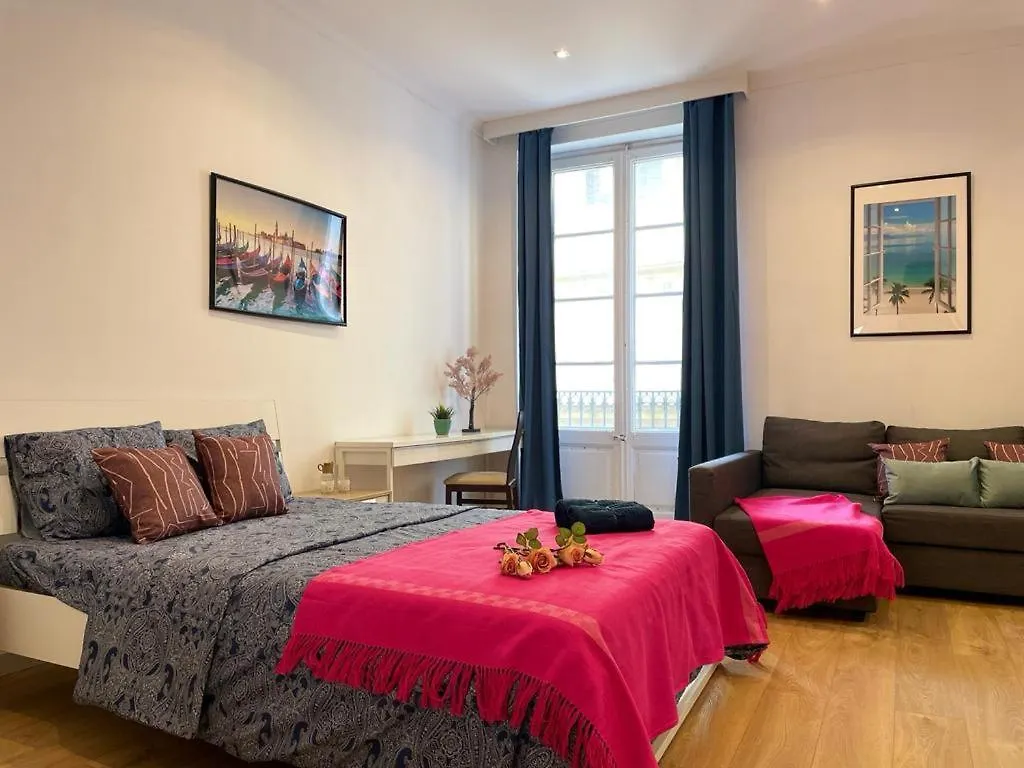 Barcelona Rambla Rooms Hostel