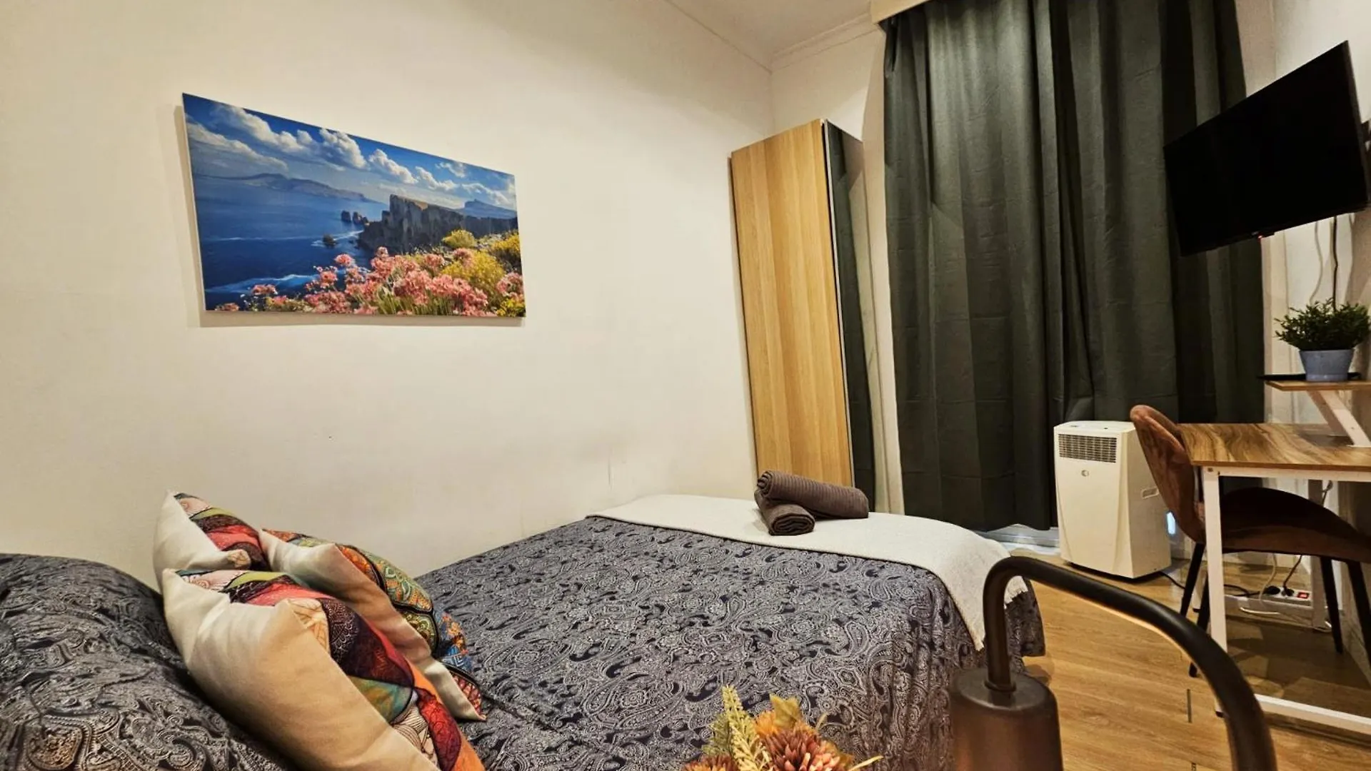 Barcelona Rambla Rooms