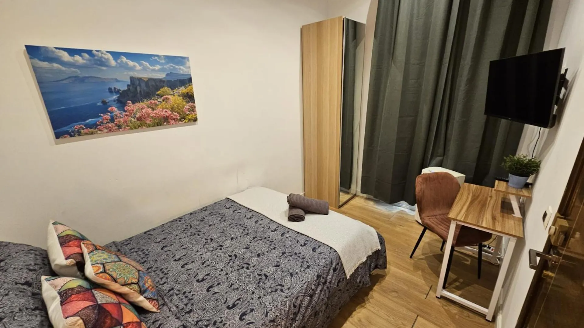 Barcelona Rambla Rooms Hostel