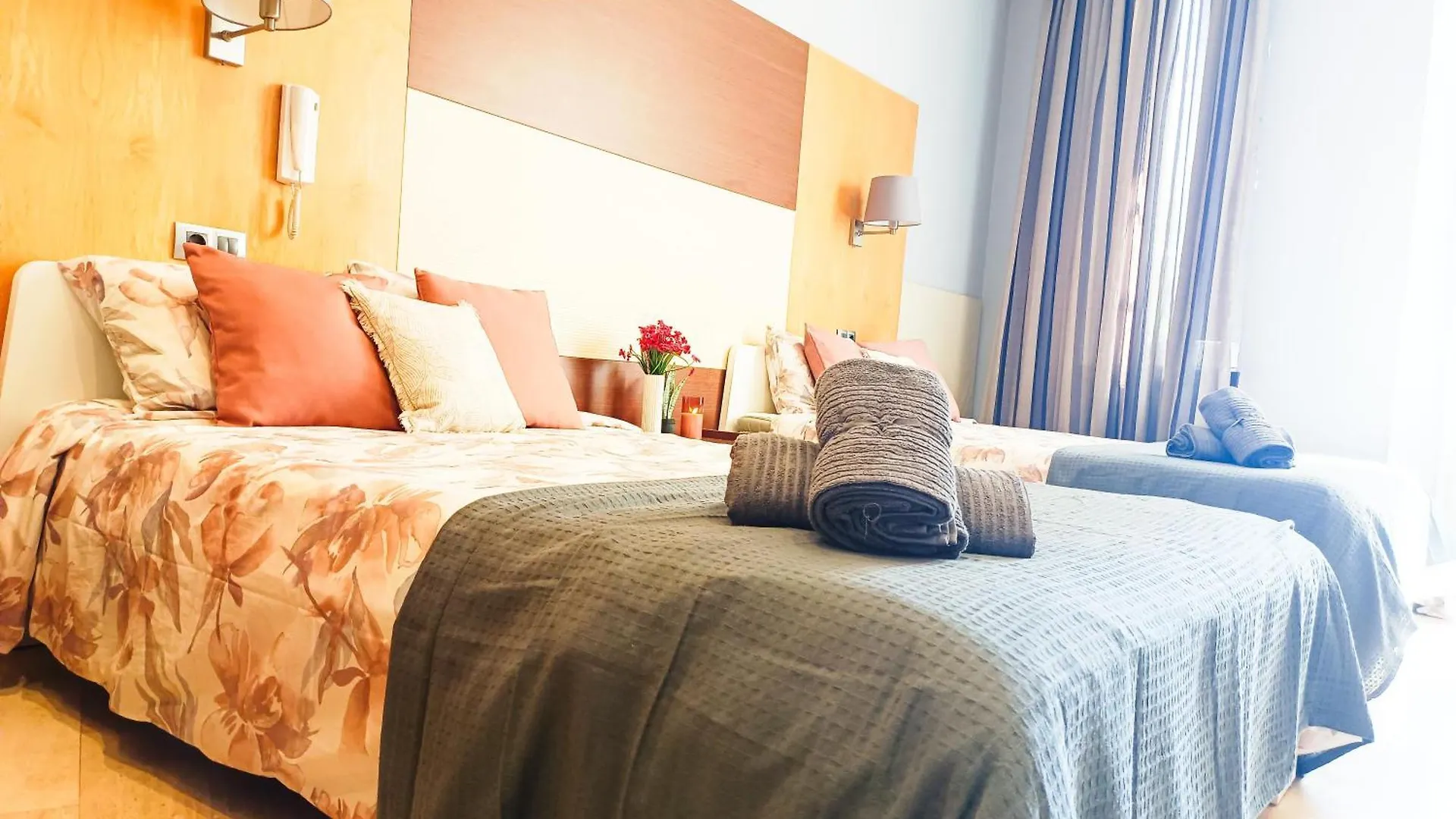 Hostel Barcelona Rambla Rooms